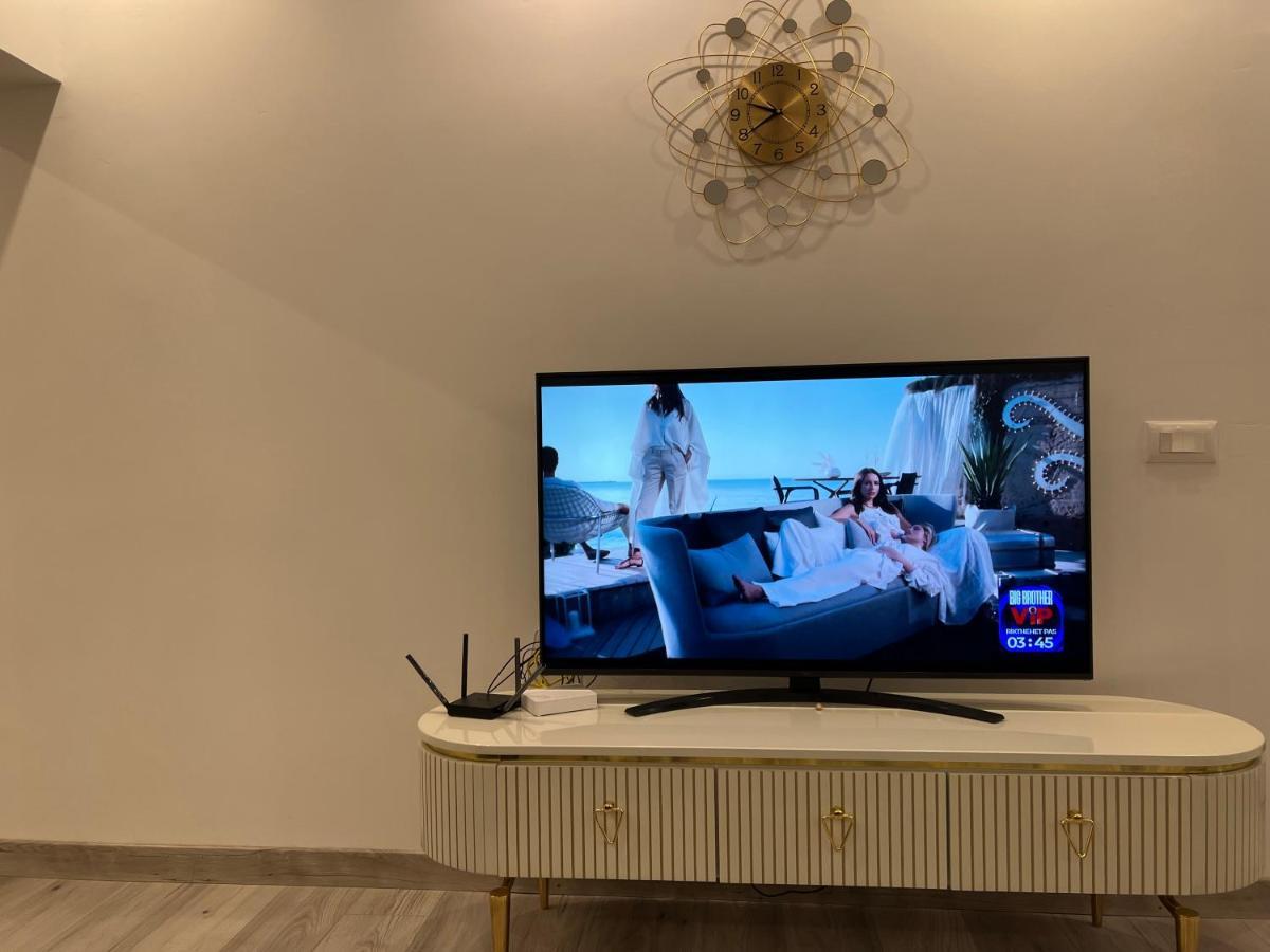 Apartment Tirana On Myslym Shyri Екстер'єр фото
